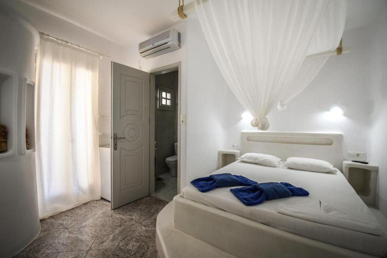 Christos Makrinos Rooms Adamantas  Exterior photo
