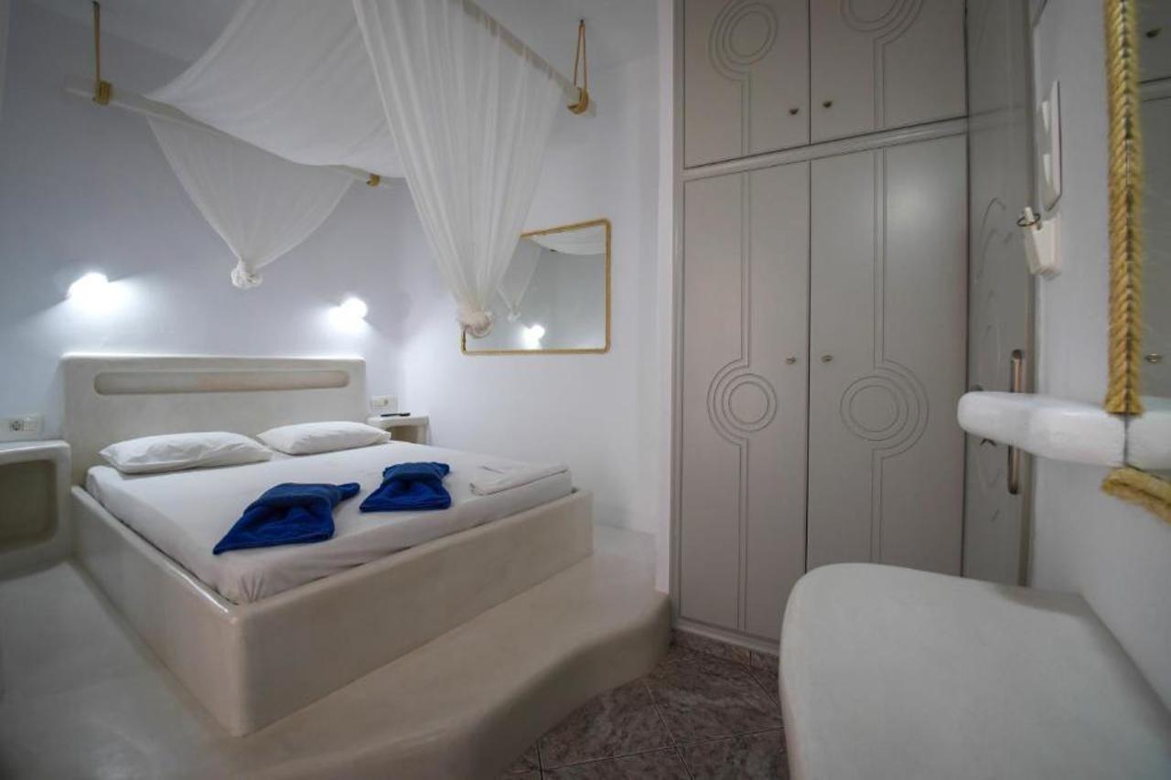 Christos Makrinos Rooms Adamantas  Exterior photo