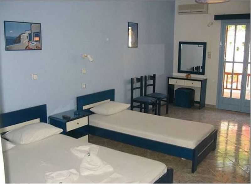 Christos Makrinos Rooms Adamantas  Exterior photo