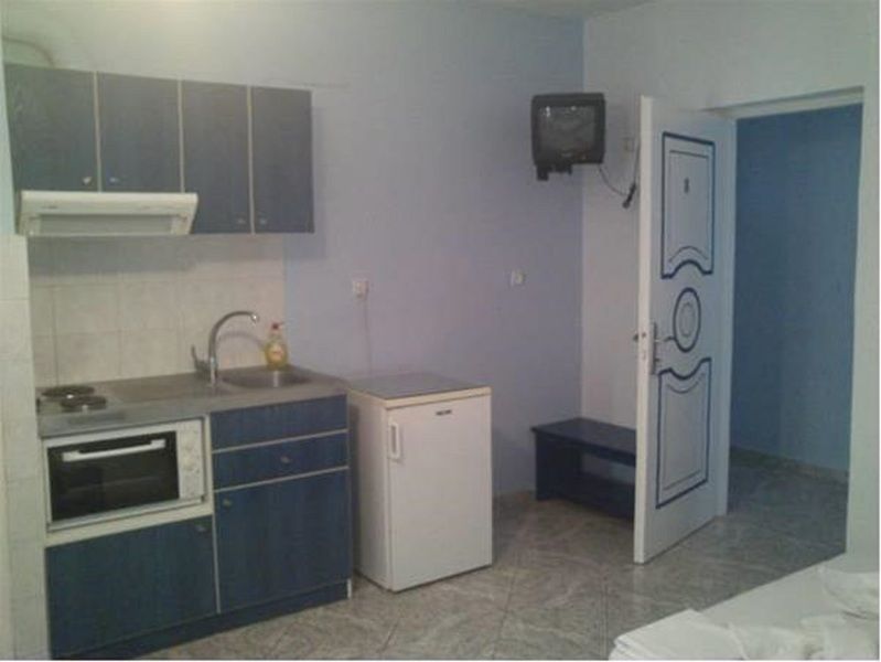Christos Makrinos Rooms Adamantas  Exterior photo